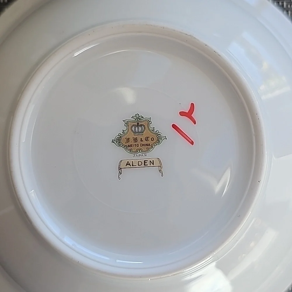 Vintage Alden by Meito Elegant Dinnerware 6 Gold Trim, Aqua Band Fruit/Dessert